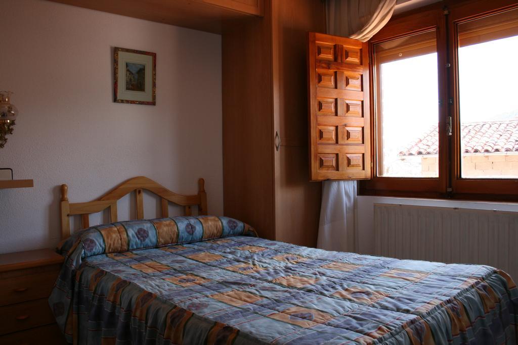 Hostal Visontium Vinuesa Exterior photo